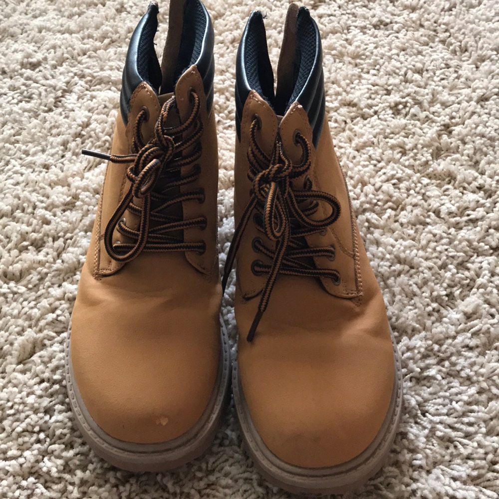 Ankle boots
